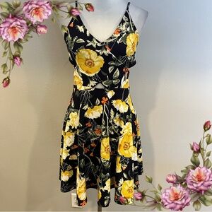 Soprano sleeveless Floral stretchy‎ Mini Dress size extra small with cut outs